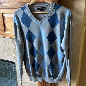 Kenneth Robert’s v neck sweater